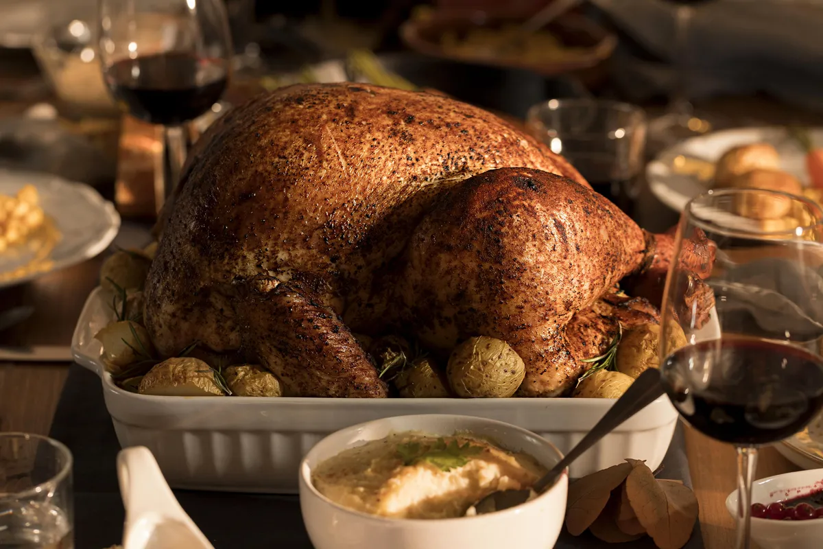 Chester Perdigão ao Molho de Laranja com Farofa Crocante